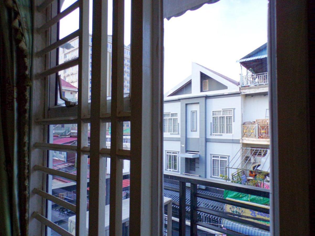 Cassiarata Apartamento Phnom Penh Exterior foto